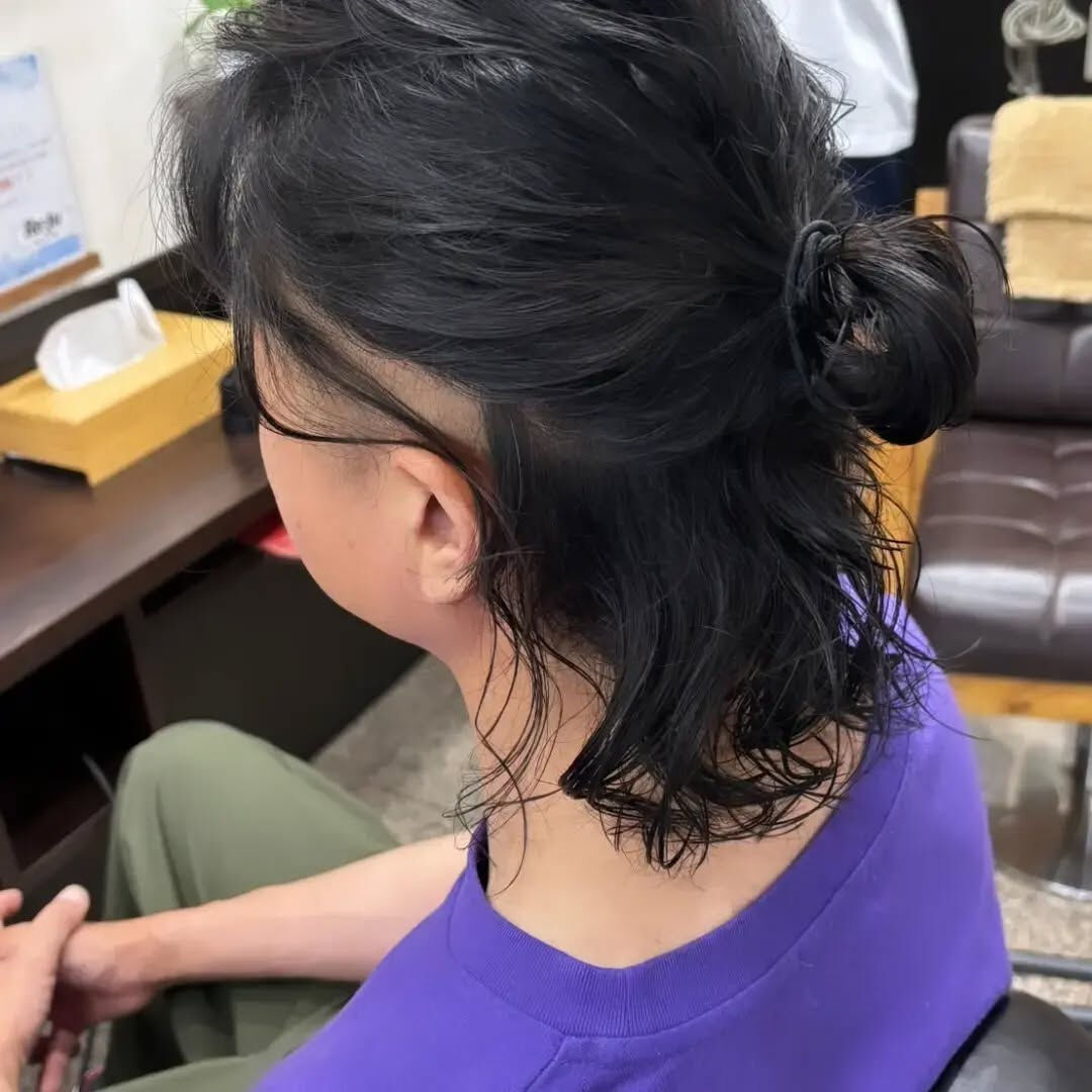 大人の色気漂うメンズロングパーマ✨️
